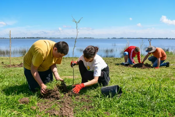 2025_10_07_21_58_04_6664773