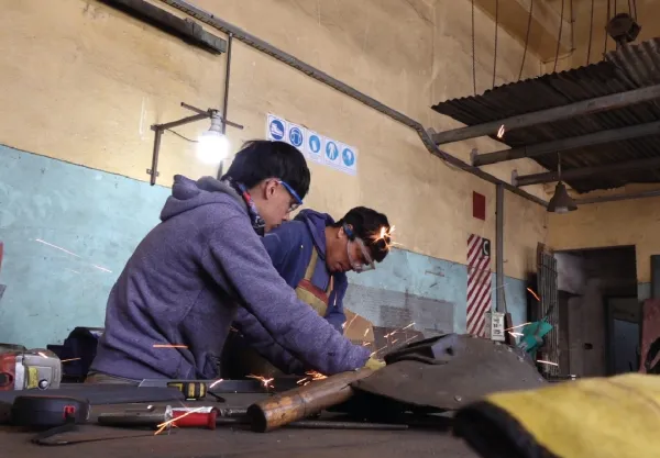 2025_11_07_19_30_34_6978316