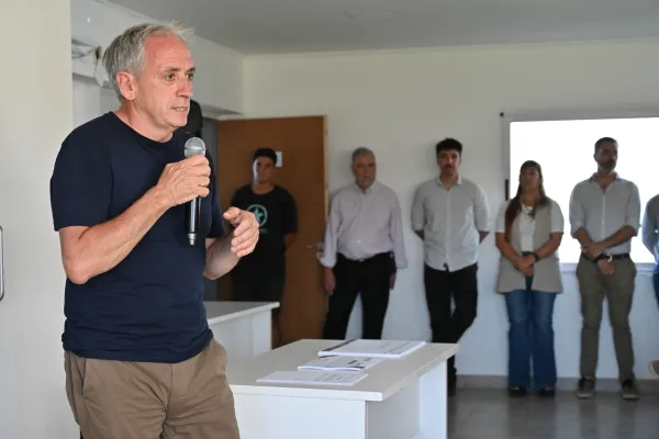 2025_12_23_19_46_41_5598009