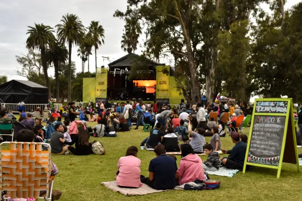 2025_11_25_20_30_10_5834555