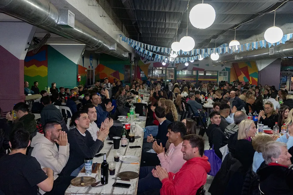 2025-09-26-cena-solidaria-04foto-Lucas-Tedesco