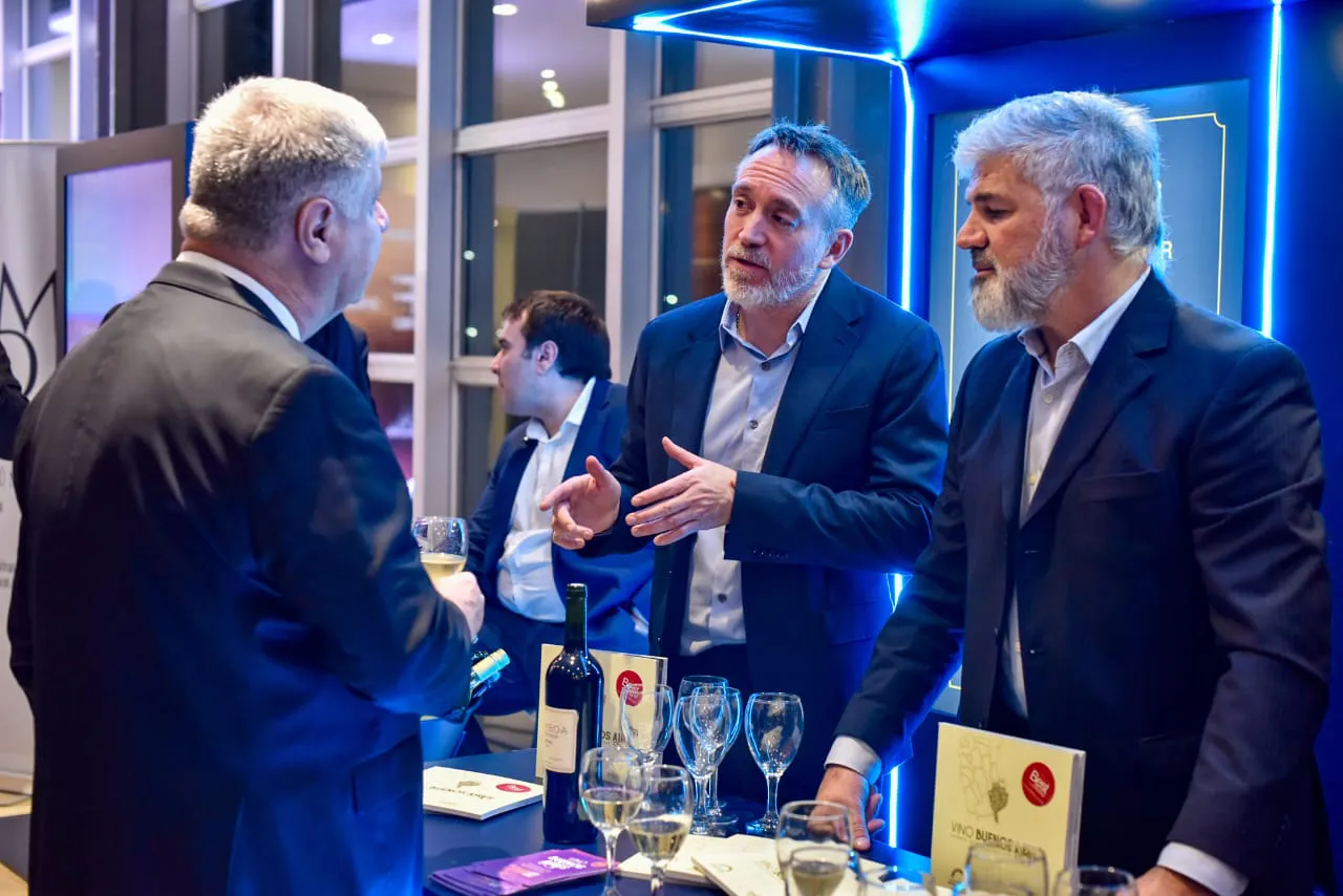 25c0e48f-7c86-40b8-896d-7e2f2edd1db6