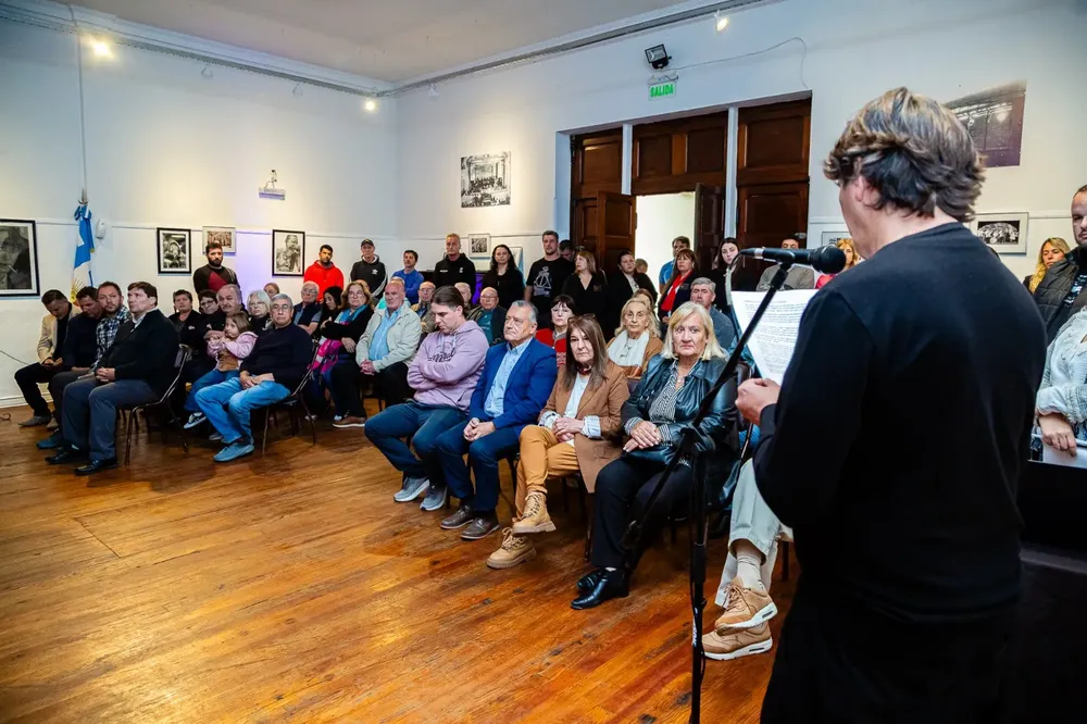 f9479582-7ff3-4bdb-a65b-d27e00d2fd3d