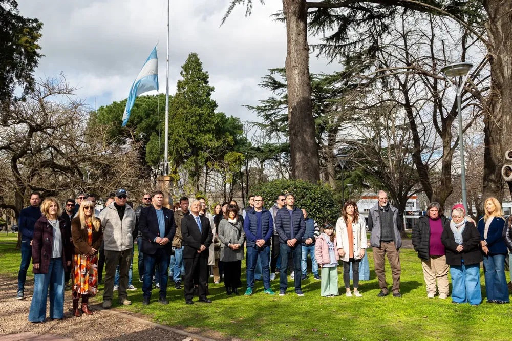 ad67f5ee-cf9d-42cc-a8ed-1d7efe0a1d75