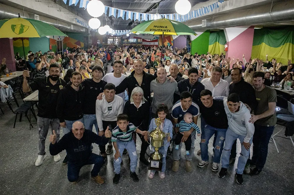 2025-09-12-cena-solidaria-13foto-Lucas-Tedesco