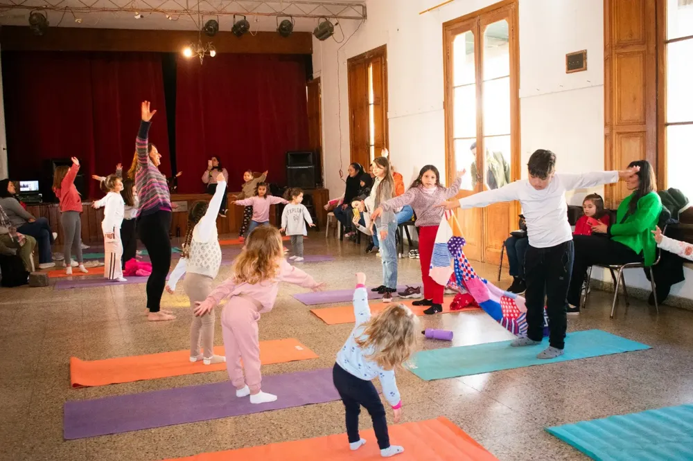 a3a9c03e-f763-4349-8a2b-76665f33984c