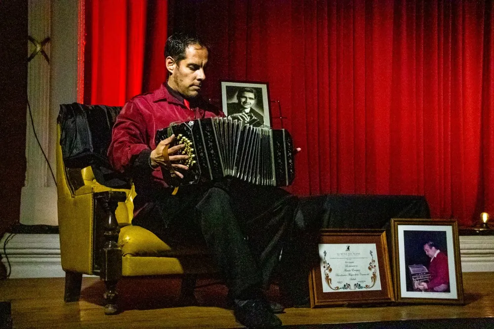 d783d9fc-5fee-4842-822e-9c1007b60c26