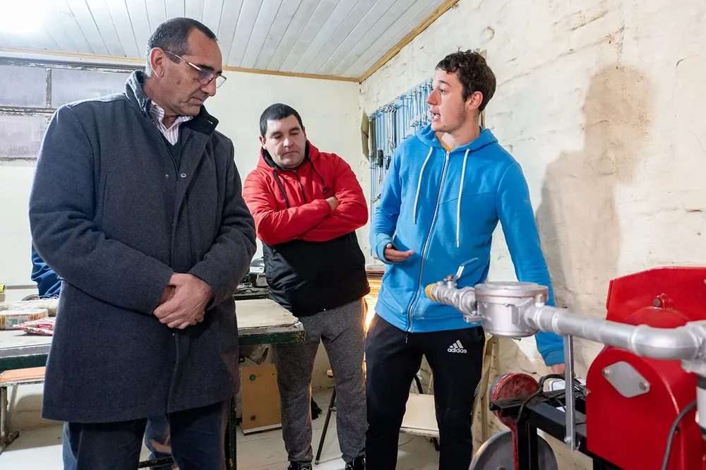 2025-07-02-herramientas-a-Centro-de-formacion-06foto-Lucas-Tedesco