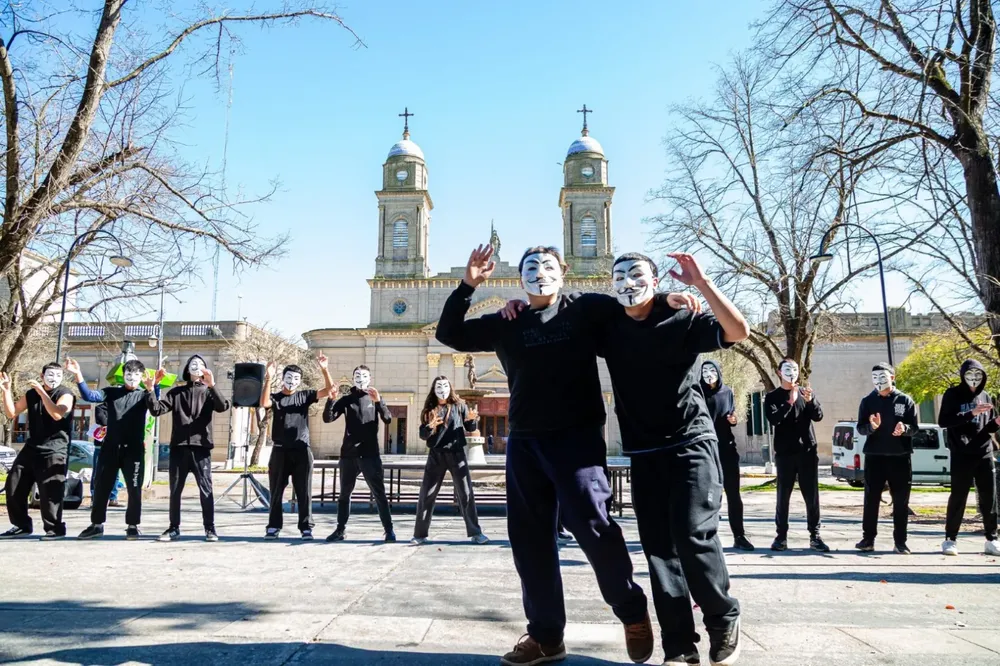 e6614eac-6e7b-4ca7-9caa-323d90d15e78