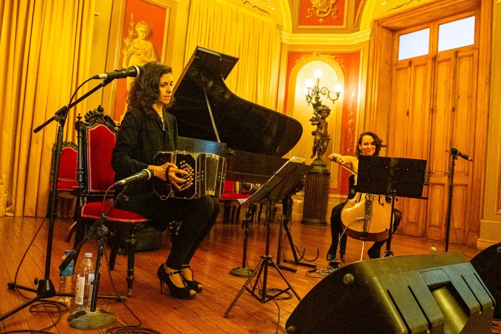 e056feba-f19f-4b95-85ed-b6623bbd220b