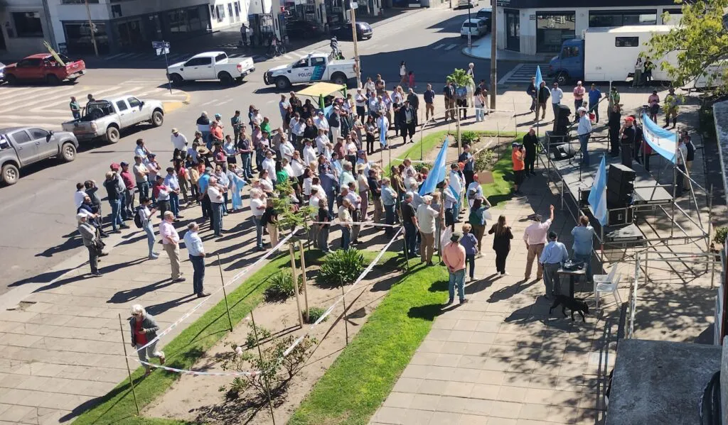 azul-marcha2-1-1024x599