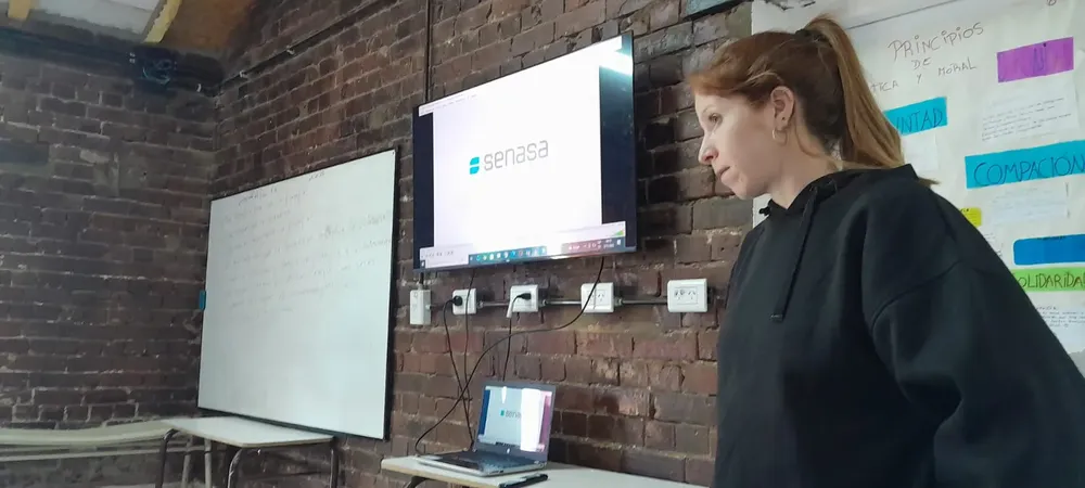 bd9605ea-1c3f-442a-a8ca-cbc3c2104f41