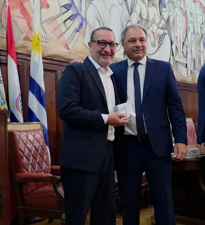 7ccb56af-4896-4b20-baf4-b5b886859bc5