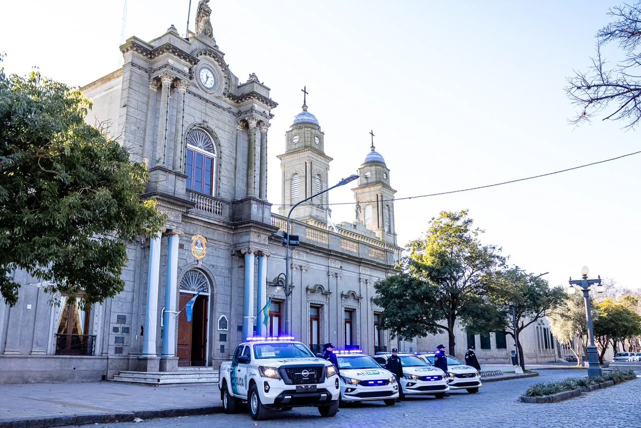 9372637d-739c-417b-b65a-3a2e188b3637