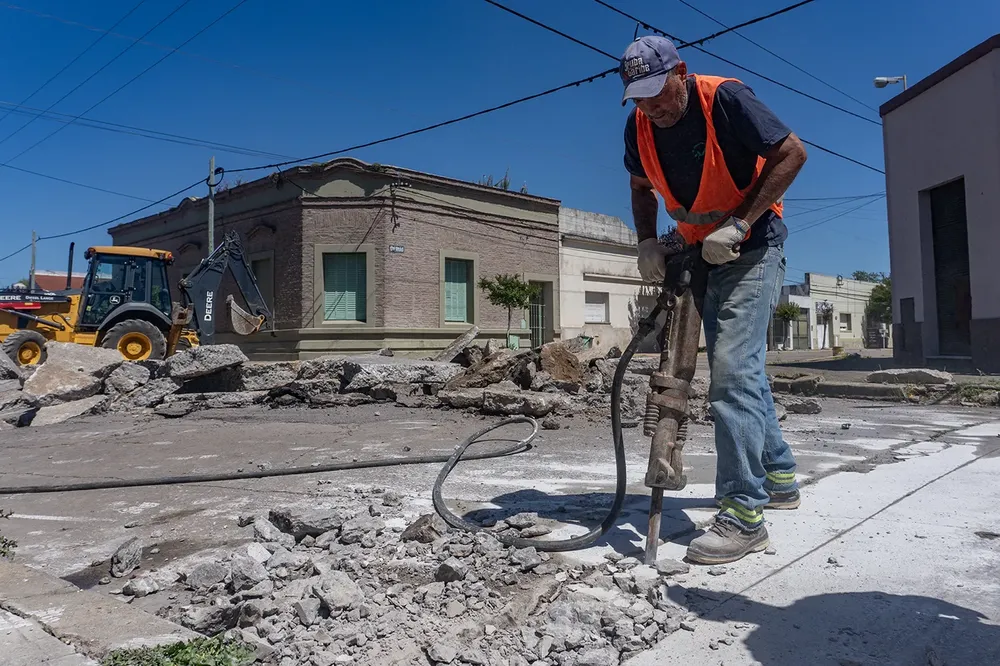 2025-11-05-arreglo-bocacalles-01foto-Lucas-Tedesco