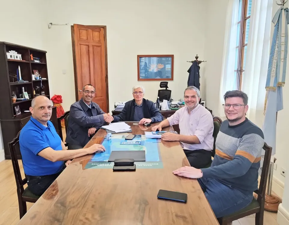 Firma-convenio-2-1536x1198