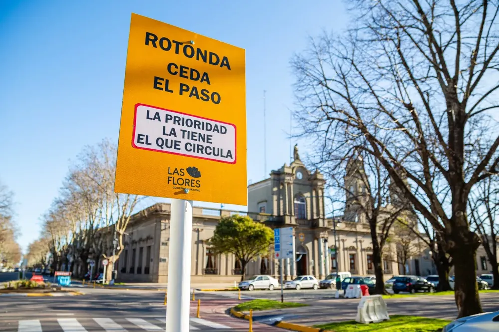 e0bb739f-28d4-4228-974a-f876724918fe